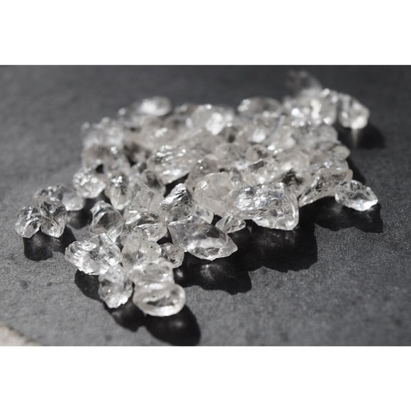 10 pcs size 10-20mm Quartz Raw Rough Natural Bulk Stones Small Raw - Picture 2 of 3